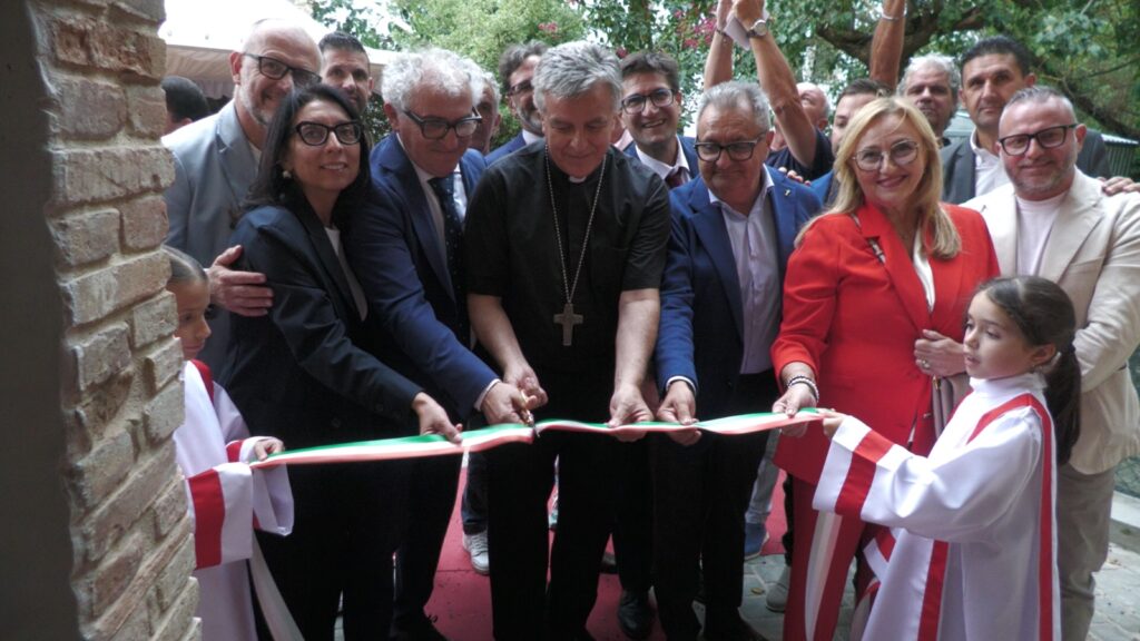 Rinasce la chiesa di San Francesco: riapre dopo oltre 50 anni uno dei simboli del borgo Rinasce la chiesa di San Francesco: riapre dopo oltre 50 anni uno dei simboli del borgo