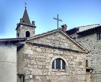 Sisma, intervento in corso sulla chiesa del Santissimo Crocifisso