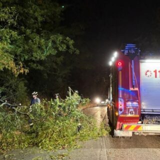 Maltempo nel Piceno, una decina di interventi dei vigili del fuoco: colpita soprattutto l’area di Montalto Maltempo nel Piceno, una decina di interventi dei vigili del fuoco: colpita soprattutto l’area di Montalto