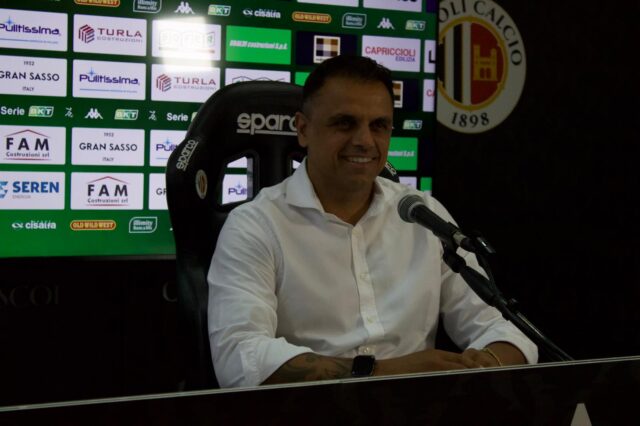 Ascoli, Patti fa il punto di fine mercato: «Soddisfatti di quanto fatto. Faccio un appello a rimanere uniti»