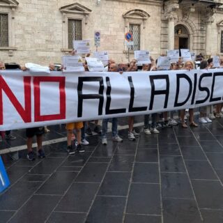 Discarica Belvedere, le opposizioni attaccano: «Dal Comune nessuna posizione politica»