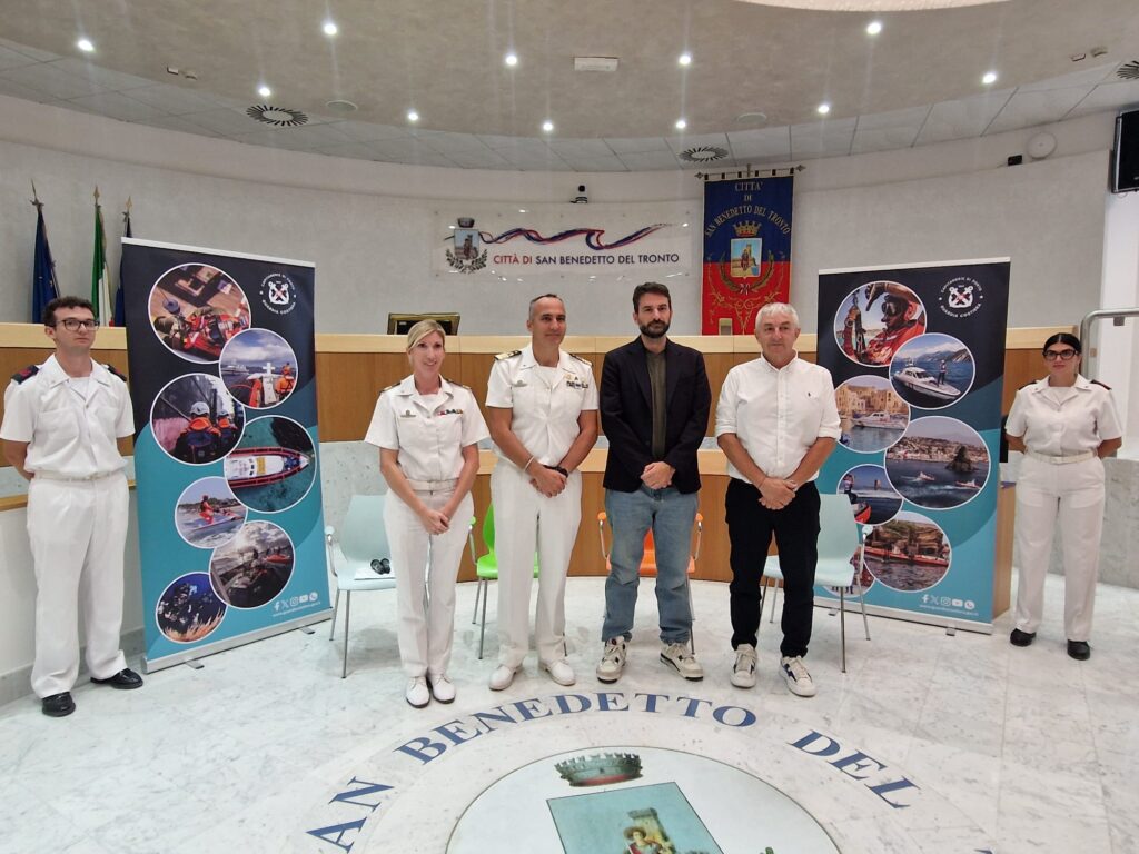 Cinquant’anni di Capitaneria, San Benedetto celebra la sua storia e guarda al futuro Cinquant’anni di Capitaneria, San Benedetto celebra la sua storia e guarda al futuro