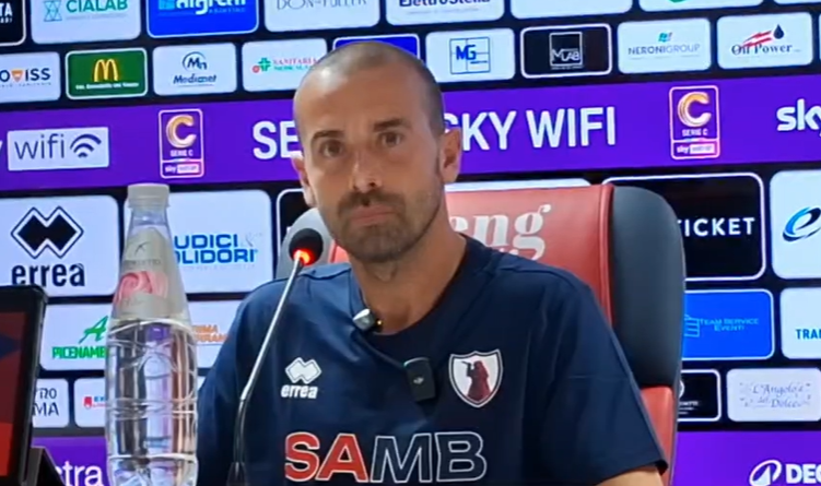 D’Alesio: «L’anno scorso ci sono stato male, ma sono cresciuto come allenatore» D’Alesio: «L’anno scorso ci sono stato male, ma sono cresciuto come allenatore»