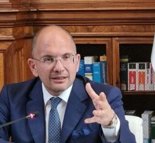 Ricostruzione post-sisma, Castelli: «Ridurre gli spazi di opacità, rafforzare la prevenzione» Ricostruzione post-sisma, Castelli: «Ridurre gli spazi di opacità, rafforzare la prevenzione»