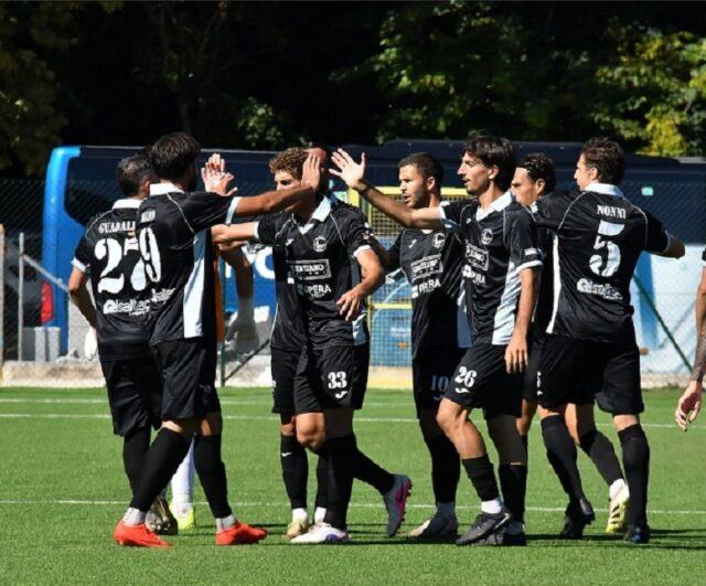 Atletico Ascoli, la vittoria di Senigallia rilancia i bianconeri