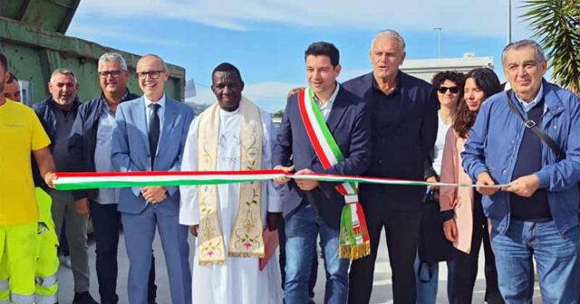 La raccolta dei rifiuti riparte da via Ligabue: ecco la nuova ricicleria