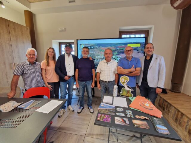 Sentina, tolleranza finita per i pescatori: «Ora scatteranno le sanzioni»