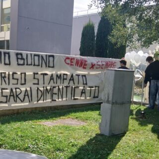 L’ultimo saluto ad Andrea Cennerini: «Animo buono, sorriso stampato, non sarai dimenticato»
