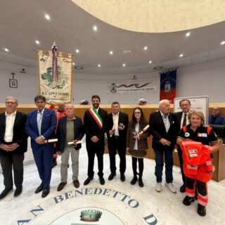 Gran Pavese Rossoblù, conferite le onorificenze: «Un patto per l’avvenire della città» Gran Pavese Rossoblù, conferite le onorificenze: «Un patto per l’avvenire della città»