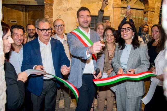 Inaugurato il nuovo Museo Archeologico: investiti oltre 140mila euro Inaugurato il nuovo Museo Archeologico: investiti oltre 140mila euro