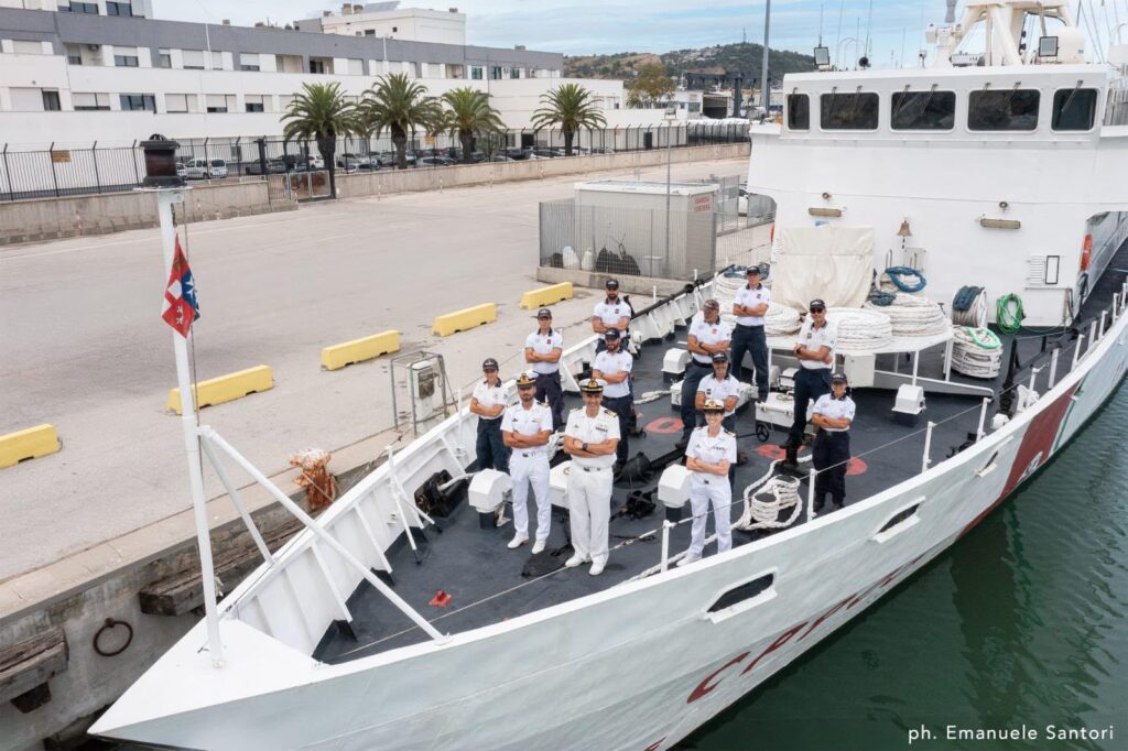 Un successo da oltre tremila visite per la Guardia Costiera: Nave Peluso e la Gipsea salutano la città
