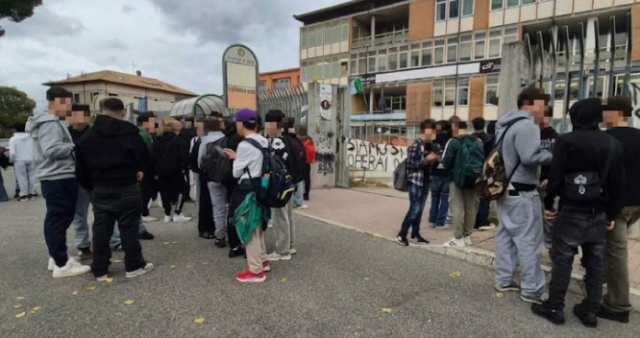 Lavori al “Fermi” tra rumori e polveri: chieste misure per ridurre i disagi