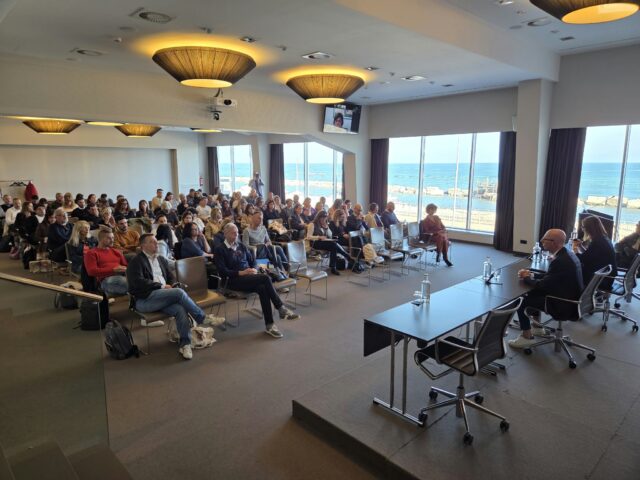 Gli Stati Generali dell’Artigianato per un confronto su formazione professionale e tutela della salute dei lavoratori Gli Stati Generali dell’Artigianato per un confronto su formazione professionale e tutela della salute dei lavoratori